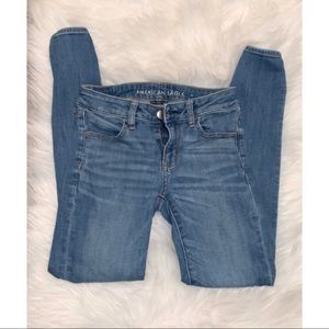 ❌ SOLD ❌ American Eagle Jeans 🦅